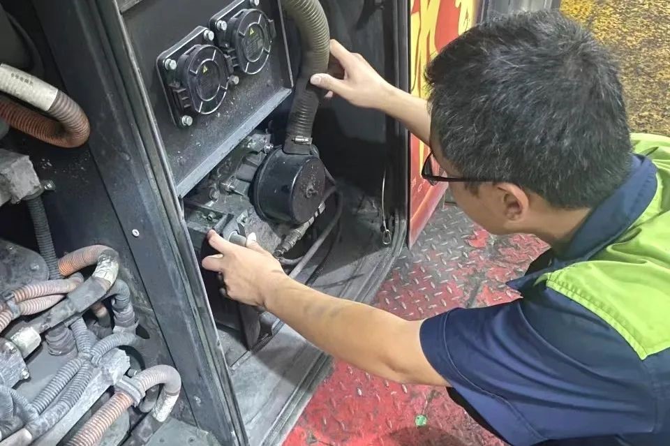 1697188677111723.jpg 7.jpg